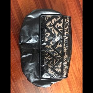 Vintage leopard medium clutch